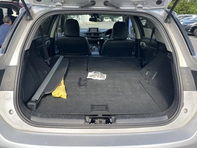 Lexus CT200h  с аукциона в Японии