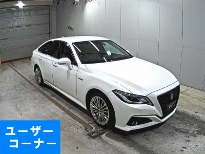 Toyota CROWN HYBRID