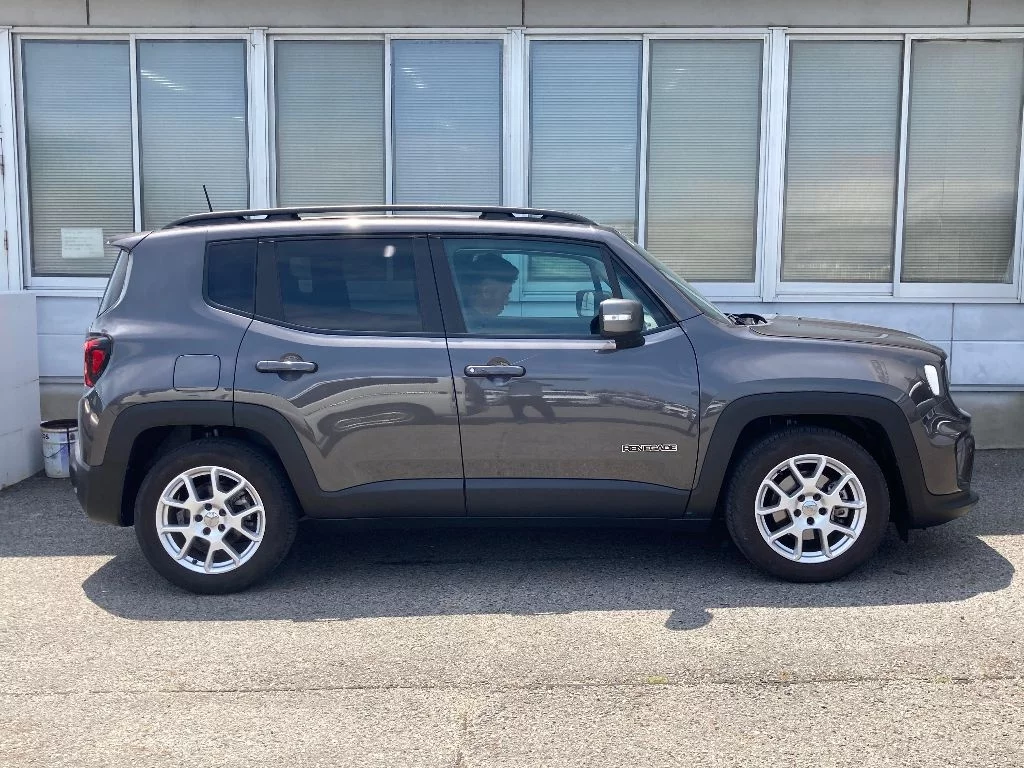 Jeep Renegade  с аукциона в Японии