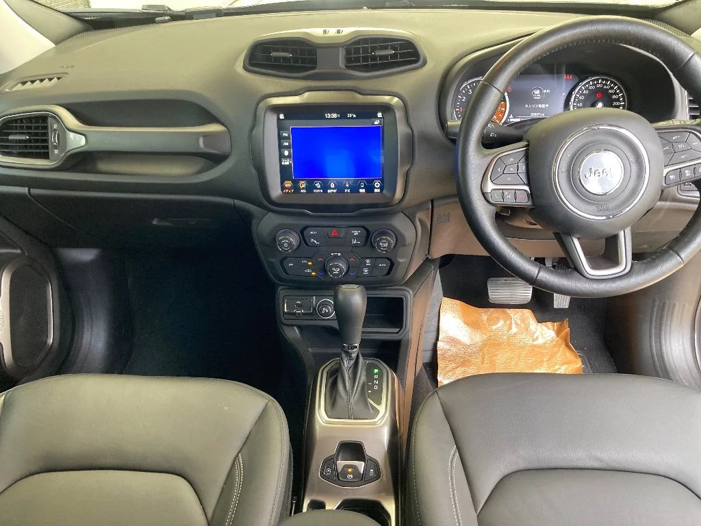 Jeep Renegade  с аукциона в Японии