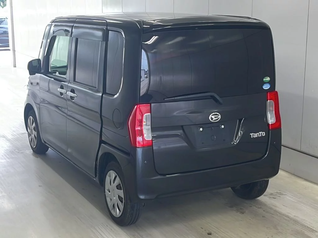 Daihatsu Tanto  с аукциона в Японии