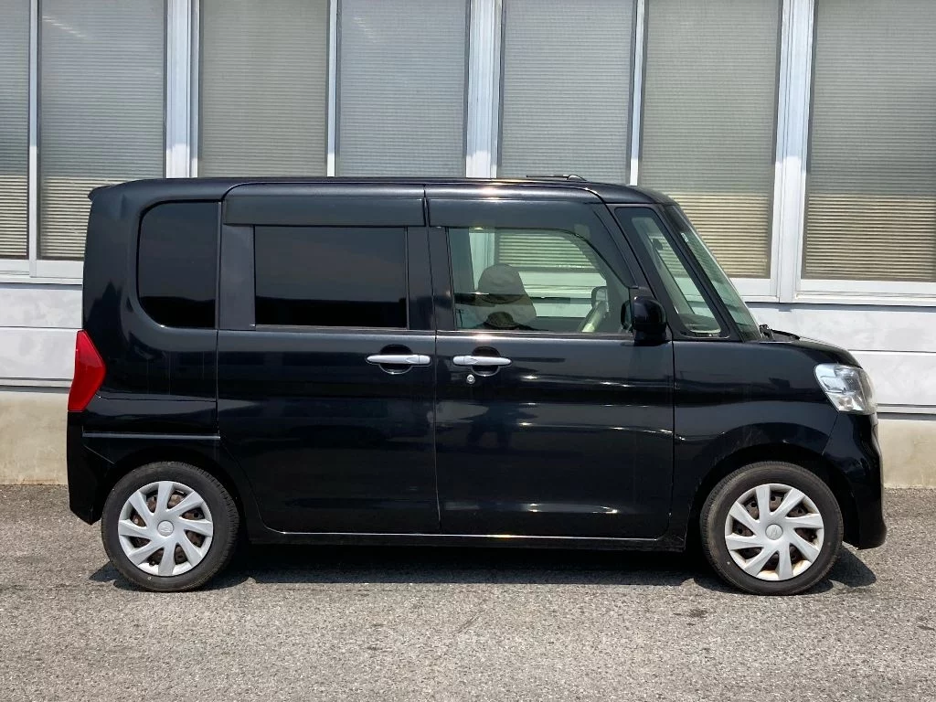 Daihatsu Tanto  с аукциона в Японии