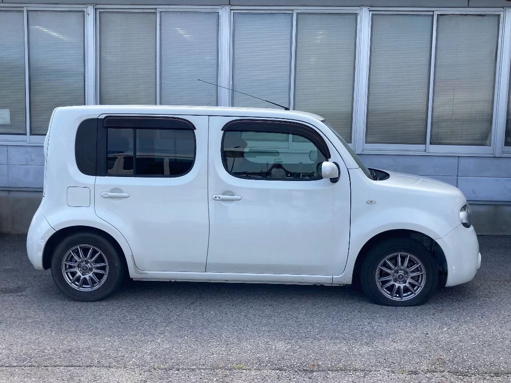 Nissan Cube  с аукциона в Японии
