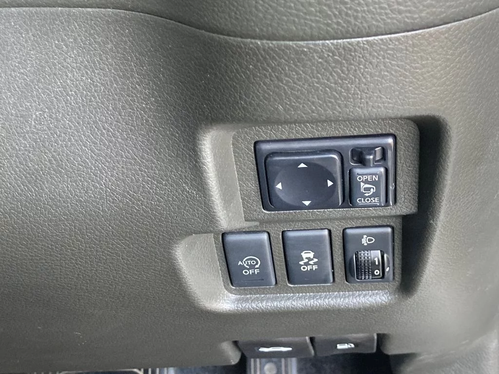 Nissan Cube  с аукциона в Японии