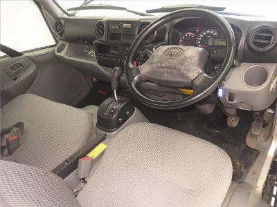 TOYOTA DYNA