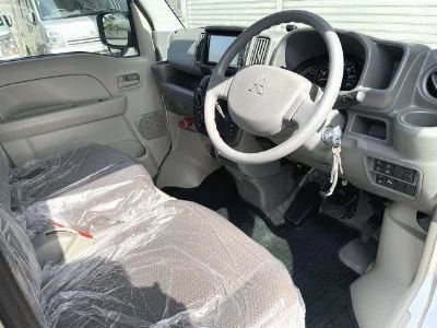 MITSUBISHI MINICAB