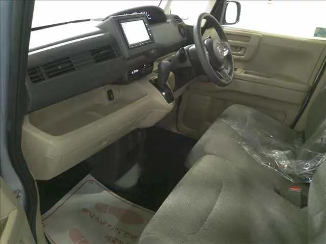 Honda N-Box  с аукциона в Японии