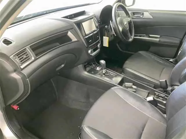 Subaru Exiga  с аукциона в Японии
