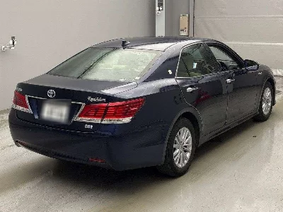 Toyota CROWN HYBRID