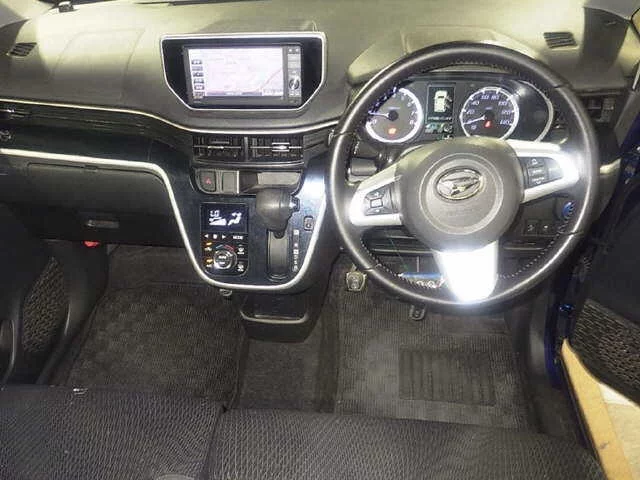 Daihatsu Move  с аукциона в Японии