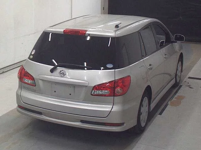 Nissan Wingroad  с аукциона в Японии