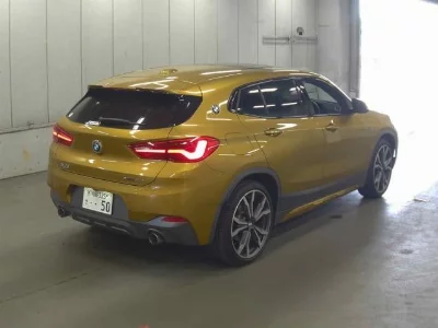 BMW X2