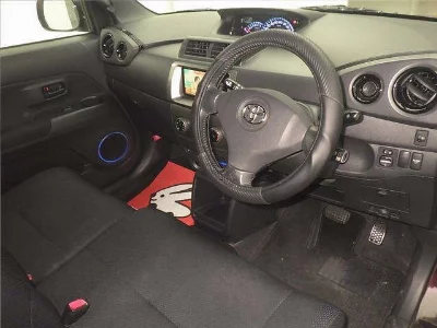 TOYOTA BB