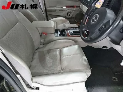 Jeep Commander