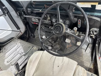 MITSUBISHI JEEP