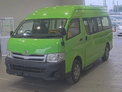 TOYOTA REGIUS VAN