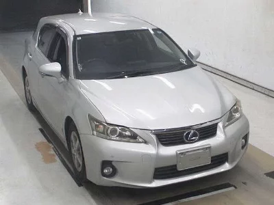 Lexus CT200h