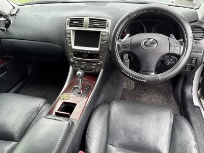 LEXUS IS