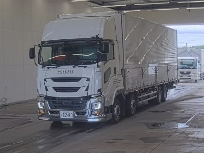 ISUZU GIGA
