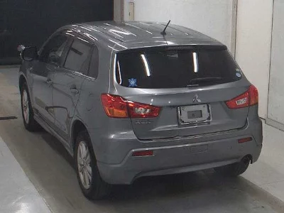 Mitsubishi RVR