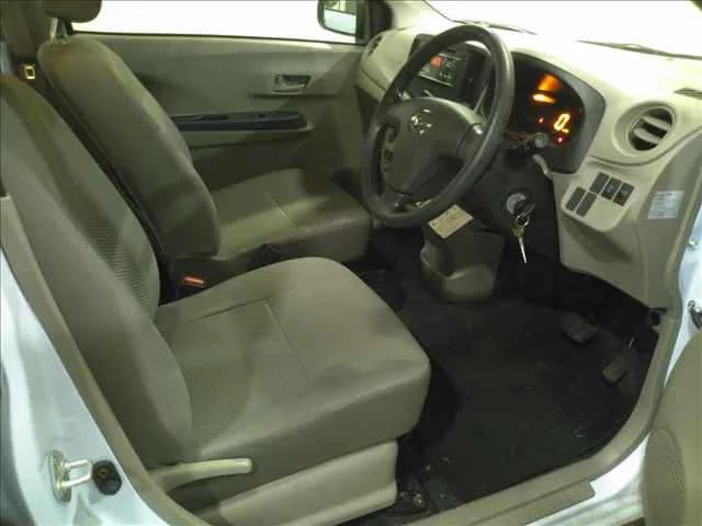 DAIHATSU MIRA E:S, лот №672