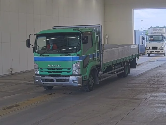 Isuzu Forward  с аукциона в Японии