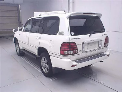 Toyota LAND CRUISER 100