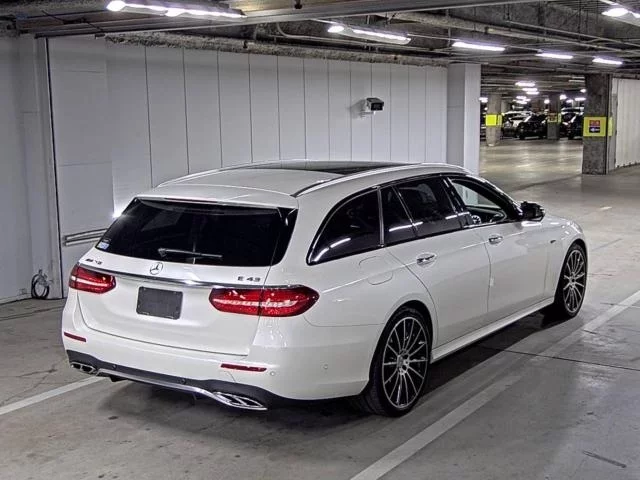 Mercedes-Benz MERCEDES AMG  с аукциона в Японии
