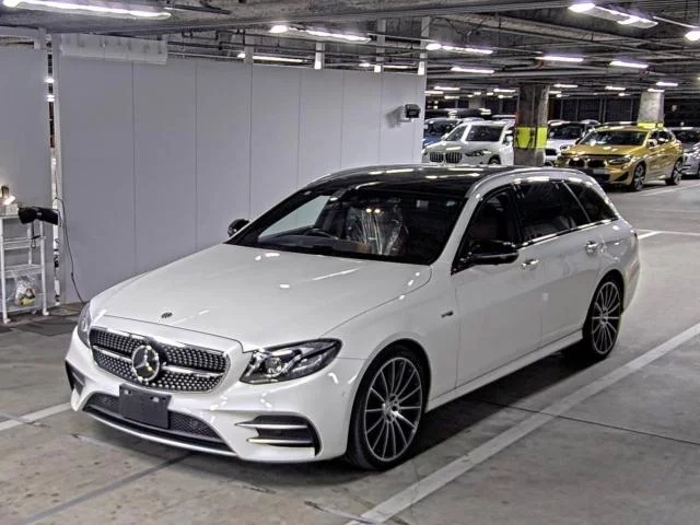 Mercedes-Benz MERCEDES AMG  с аукциона в Японии