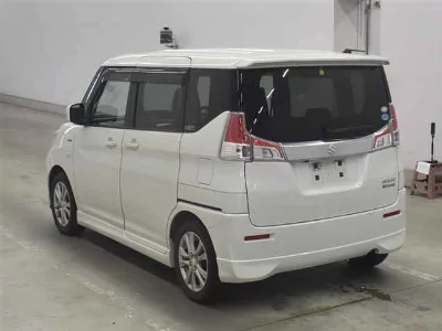 Suzuki Solio