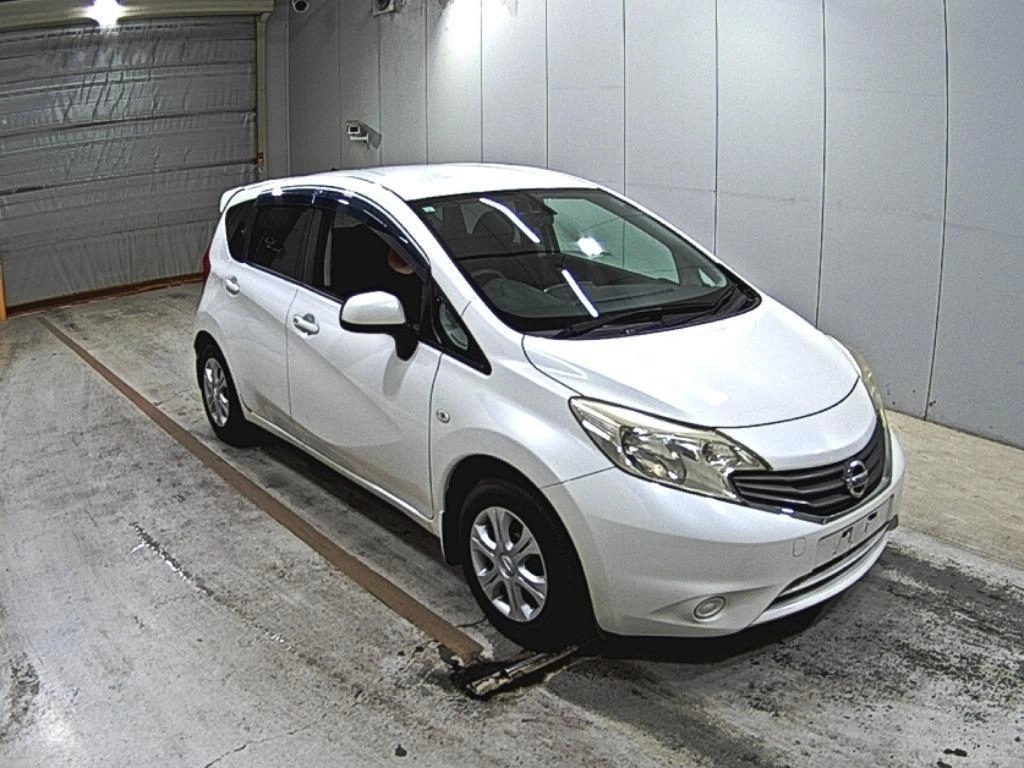 Nissan Note  с аукциона в Японии