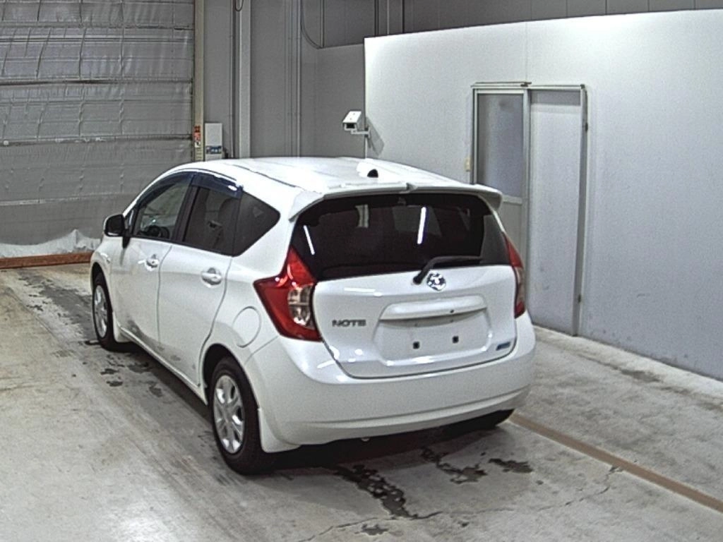 Nissan Note  с аукциона в Японии