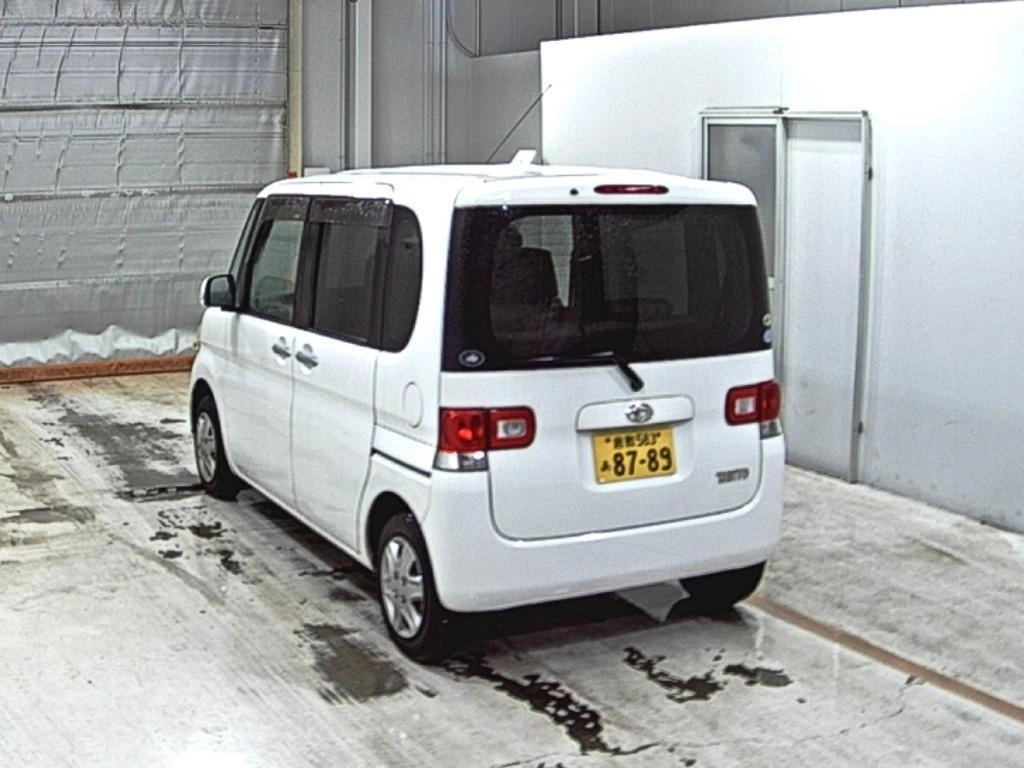 Daihatsu Tanto  с аукциона в Японии