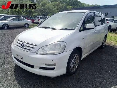 Toyota Ipsum