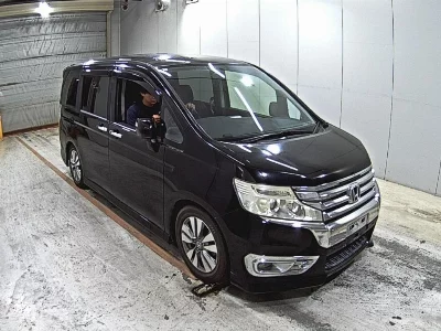 Honda STEPWGN SPADA