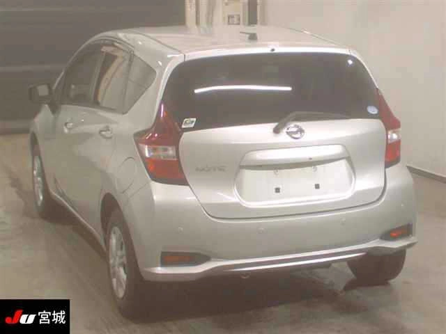 Nissan Note  с аукциона в Японии
