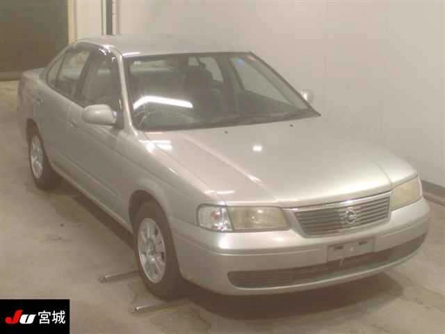 Nissan Sunny  с аукциона в Японии