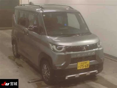 Mitsubishi Delica Mini