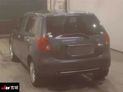 Mazda Verisa