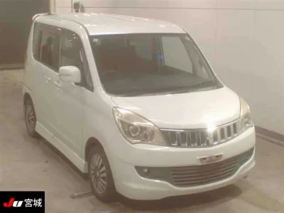Mitsubishi Delica D:2
