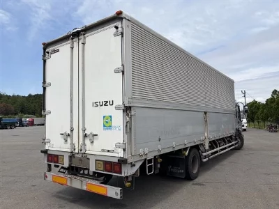 Isuzu Forward