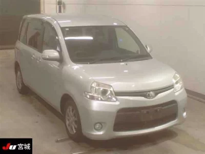 Toyota Sienta