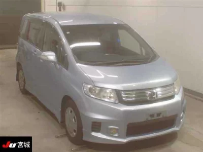 Honda Freed Spike