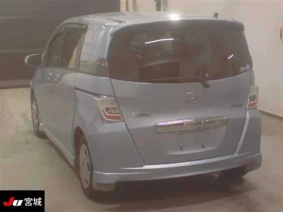 Honda Freed Spike