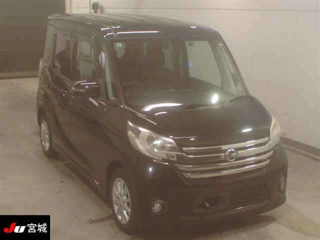 Nissan Dayz Roox  с аукциона в Японии