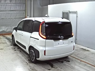 Toyota Sienta