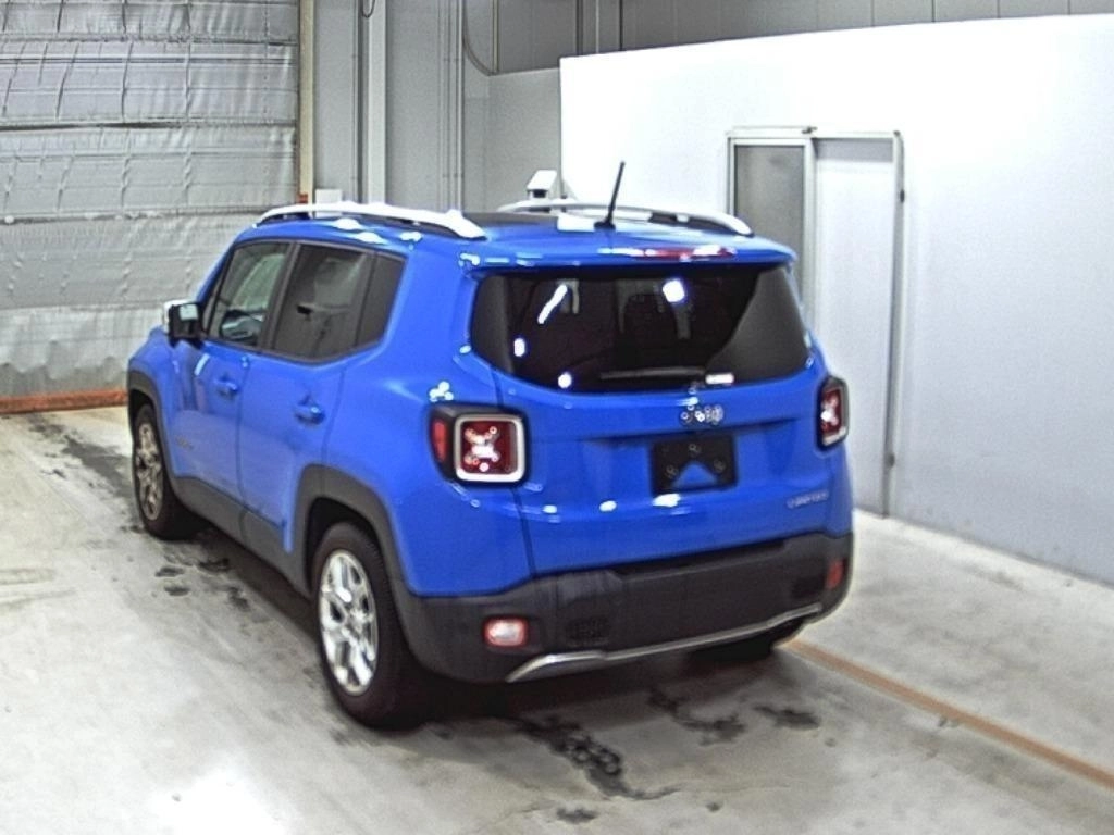 Jeep Renegade  с аукциона в Японии