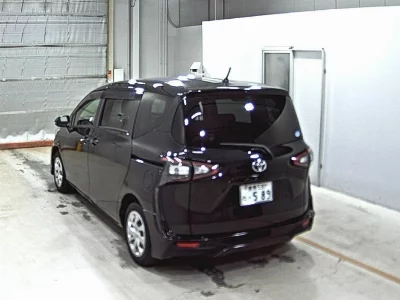 Toyota Sienta