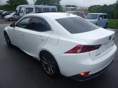 Lexus IS300h