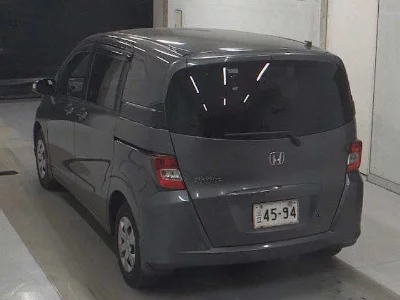 Honda Freed Spike